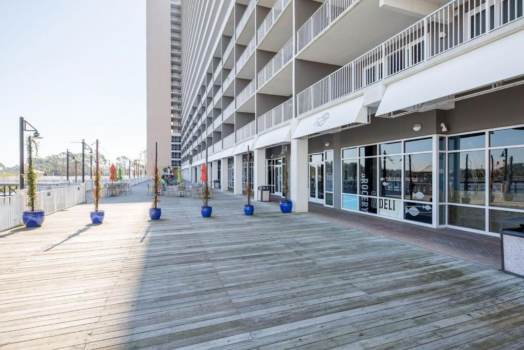 Some Beach Some Where At Laketown Wharf #825 By Nautical Properties Panama City Beach Buitenkant foto