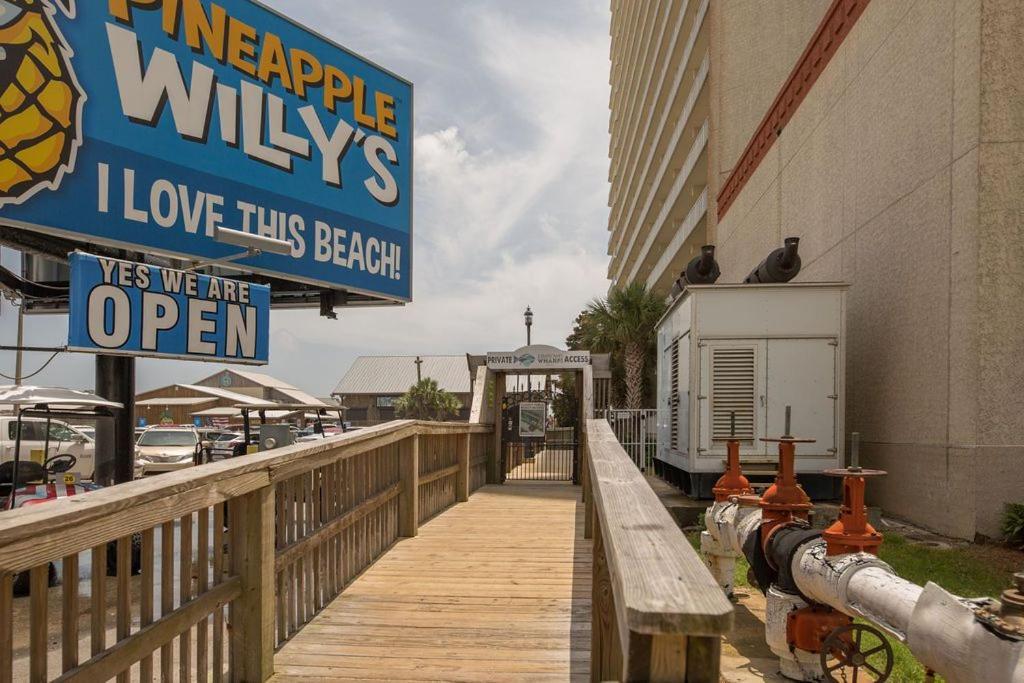 Some Beach Some Where At Laketown Wharf #825 By Nautical Properties Panama City Beach Buitenkant foto